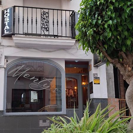 Hostal Montys Nerja Exterior photo