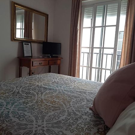 Hostal Montys Nerja Exterior photo